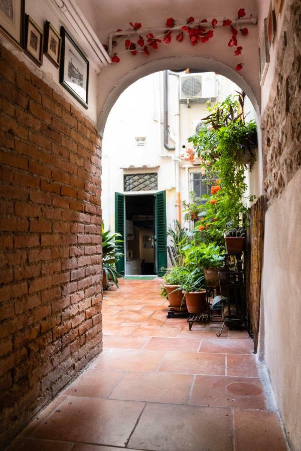 Il Nido - Cozy Studio Apartment In Santa Croce Флоренция Екстериор снимка